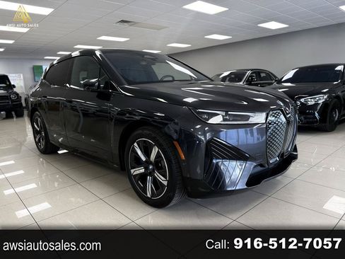 Used 2022 BMW iX xDrive50 w/ Premium Package AWD/4WD image 1