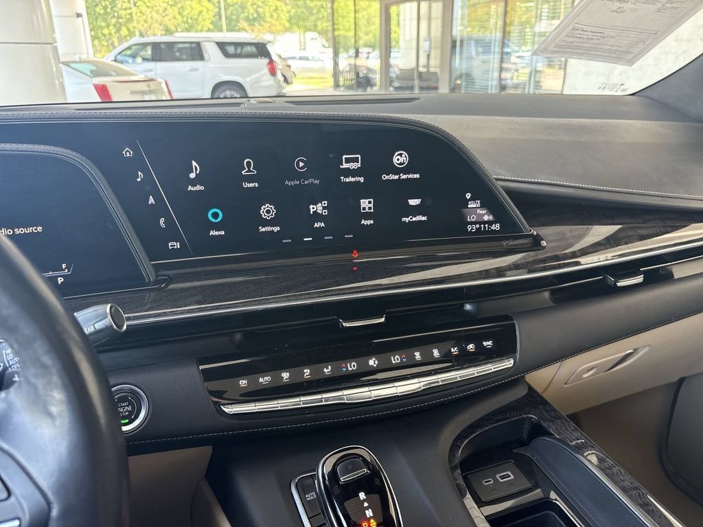 Certified 2023 Cadillac Escalade Premium Luxury w/ Performance Package AWD/4WD image 13