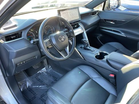 Certified 2024 Toyota Venza XLE image 24