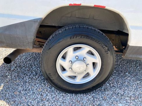 Used 2007 Ford E-250 and Econoline 250 RWD image 9
