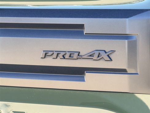 Used 2025 Nissan Frontier PRO-4X w/ Pro Convenience Package image 7