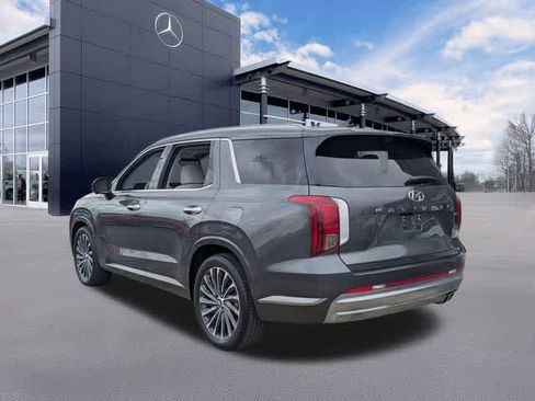 Used 2023 Hyundai Palisade Calligraphy image 7