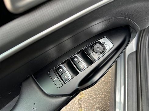 Used 2023 Kia K5 LXS image 19