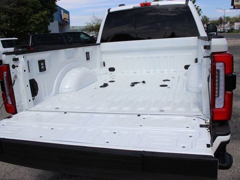 Used 2025 Ford F350 Platinum AWD/4WD image 17