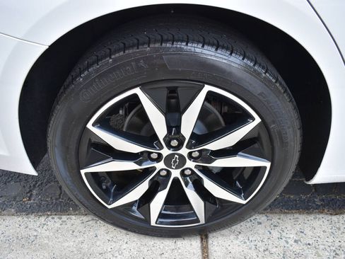 Used 2023 Chevrolet Malibu RS FWD image 40