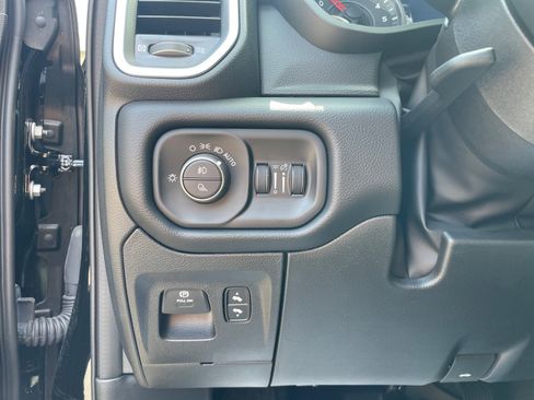New 2026 RAM 1500 Big Horn AWD/4WD image 32