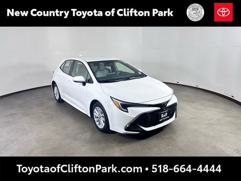 Used 2023 Toyota Corolla SE image 1