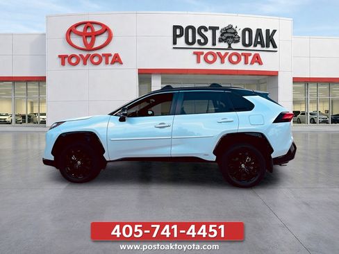 Used 2023 Toyota RAV4 XSE AWD/4WD image 2