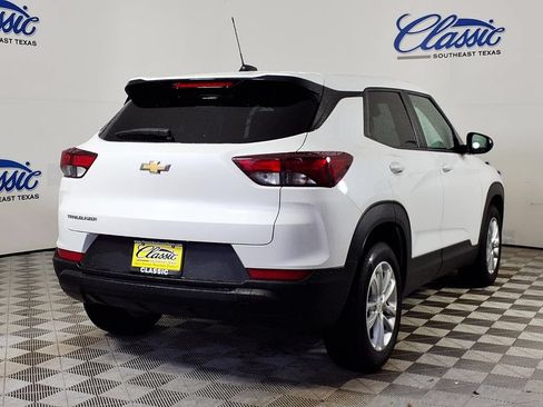 Used 2024 Chevrolet TrailBlazer LS w/ LS Convenience Package FWD image 6