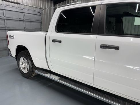 Used 2023 RAM 1500 Big Horn image 13