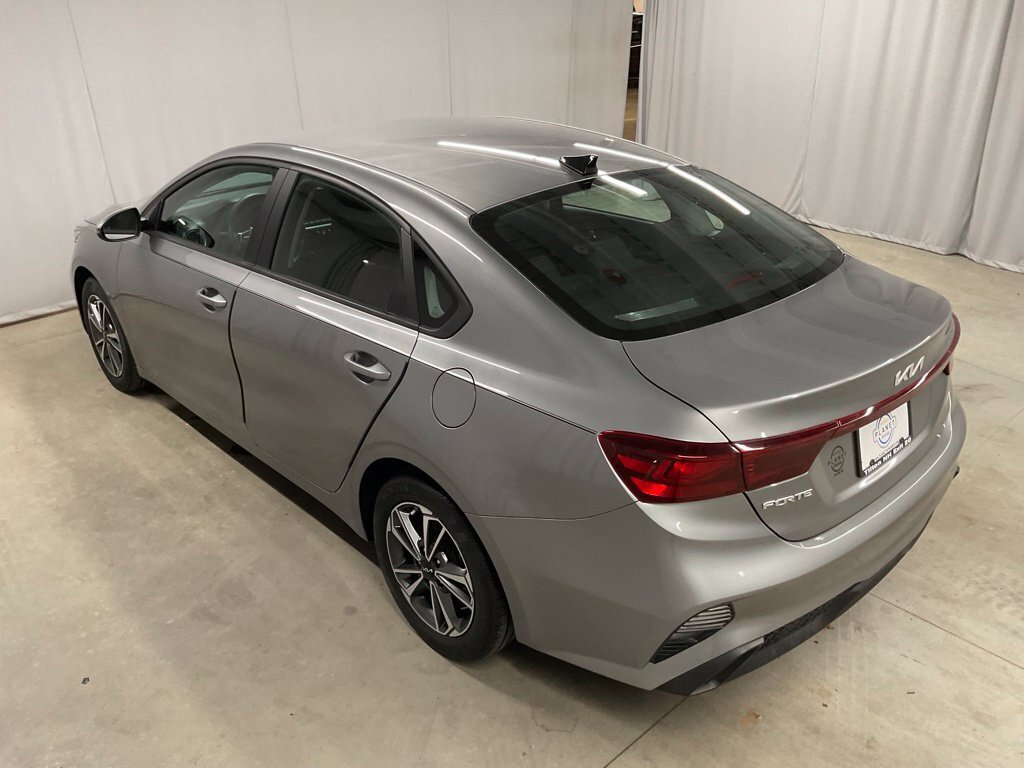 Used 2023 Kia Forte LXS w/ LXS Technology Package FWD image 8