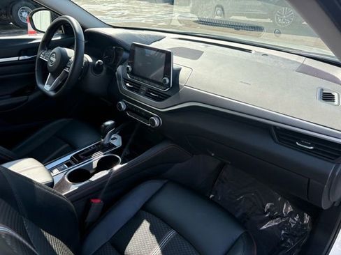 Used 2025 Nissan Altima 2.5 SR image 26