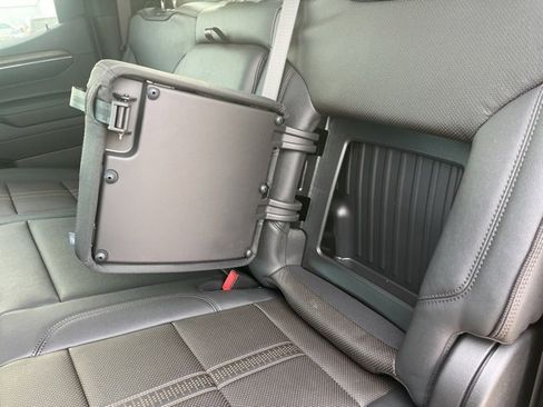 Used 2025 Chevrolet Silverado 1500 High Country image 44