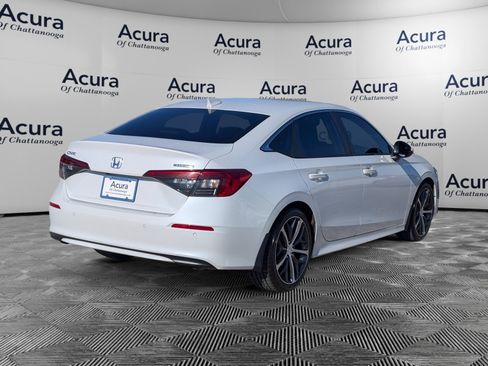 Used 2022 Honda Civic Touring image 5