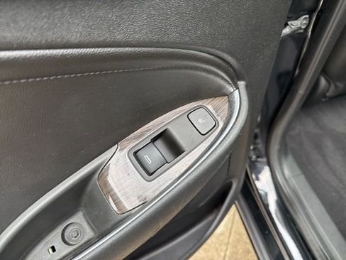 Used 2020 Chevrolet Malibu Premier image 14