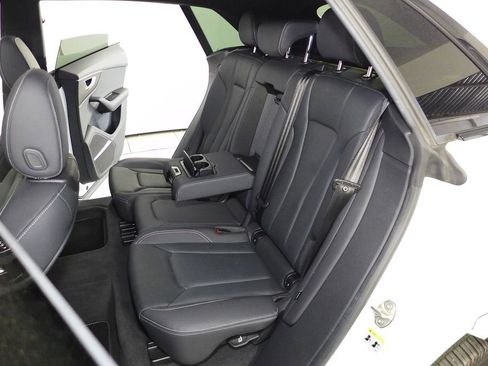 Used 2023 Audi Q8 Premium Plus w/ Premium Plus Package AWD/4WD image 21