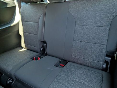 Used 2024 Chevrolet Traverse LS FWD image 20