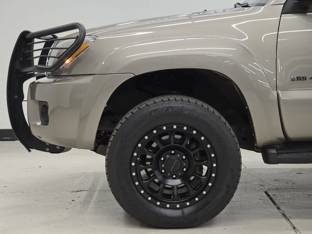 Used 2006 Toyota 4Runner SR5 AWD/4WD image 40