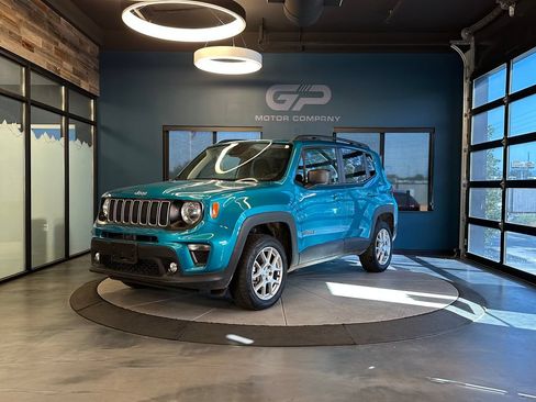 Used 2022 Jeep Renegade Latitude AWD/4WD image 7