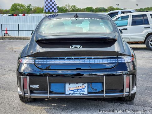 Used 2024 Hyundai Ioniq 6 SEL AWD/4WD image 4