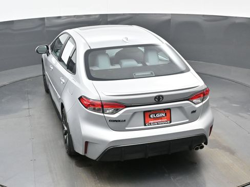 Used 2025 Toyota Corolla SE w/ SE Premium Package image 39