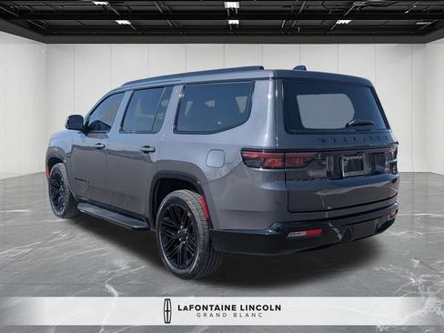 Used 2024 Jeep Wagoneer Series II AWD/4WD image 3