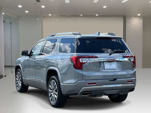 Used 2023 GMC Acadia Denali w/ Denali Technology Package AWD/4WD image 3