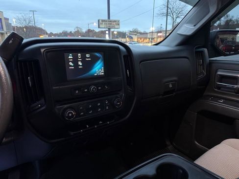 Used 2017 Chevrolet Silverado 1500 Custom image 15