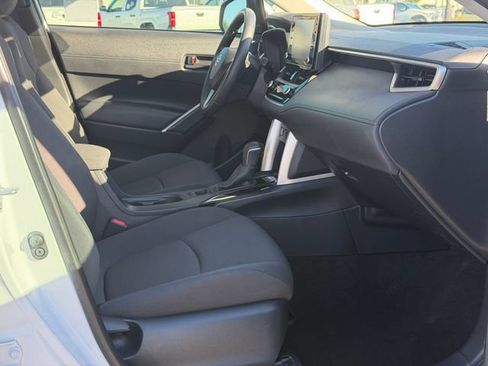 Used 2022 Toyota Corolla Cross LE FWD image 20