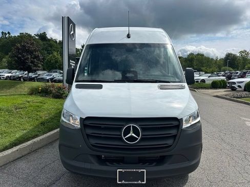 Used 2026 Mercedes-Benz Sprinter 2500 image 8