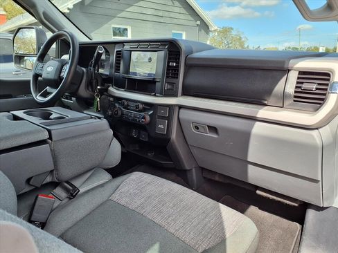 Used 2023 Ford F250 XLT image 11