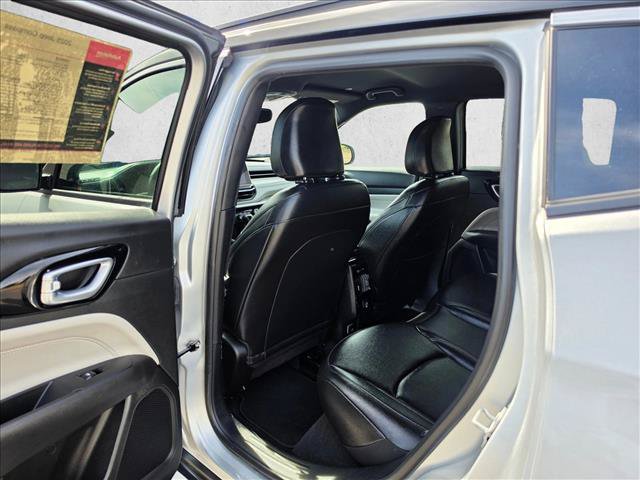 Used 2025 Jeep Compass Limited AWD/4WD image 16