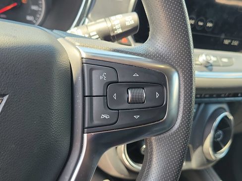 Used 2025 Chevrolet Blazer LT FWD image 27
