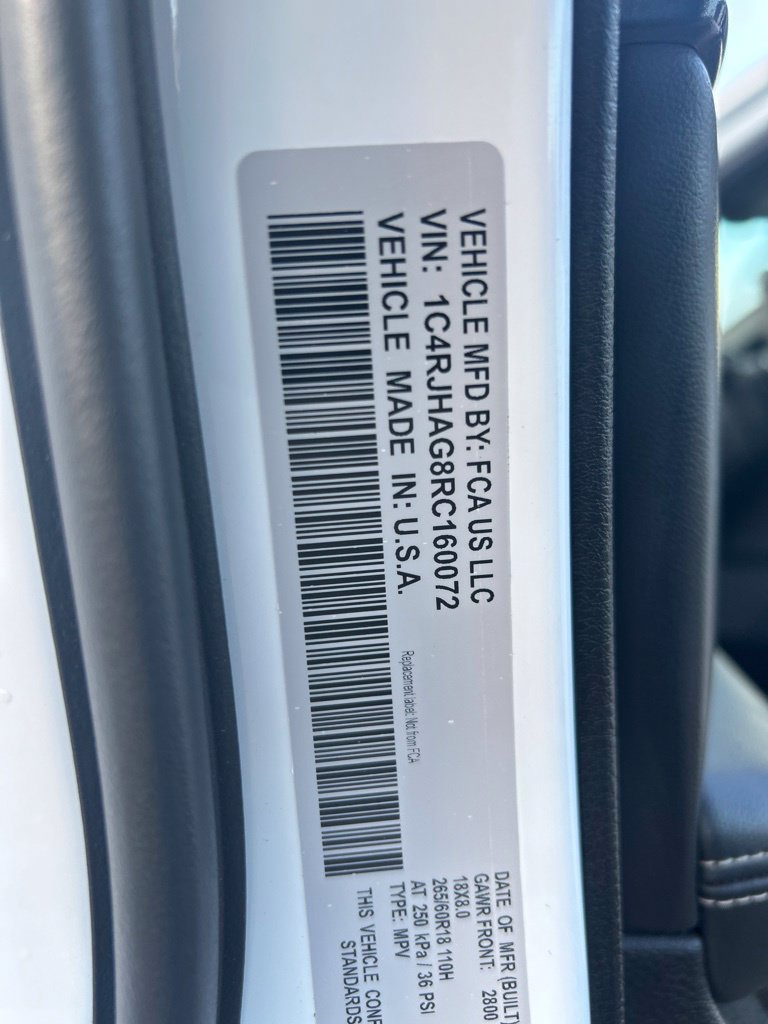Used 2024 Jeep Grand Cherokee Laredo X w/ Luxury Tech Group I AWD/4WD image 47