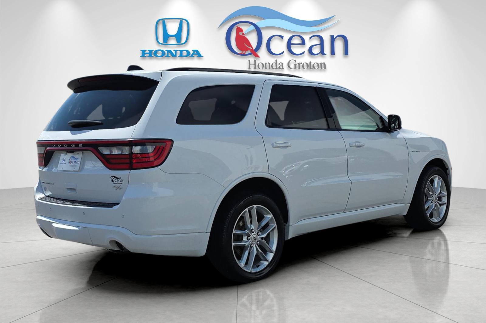 Used 2025 Dodge Durango R/T AWD/4WD image 3