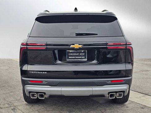 New 2026 Chevrolet Traverse LT image 4