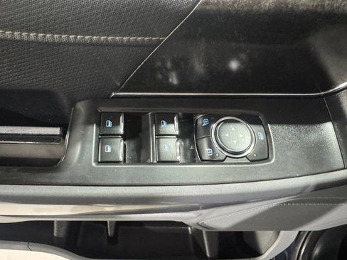 Used 2022 Ford F150 XLT w/ Equipment Group 302A High AWD/4WD image 18
