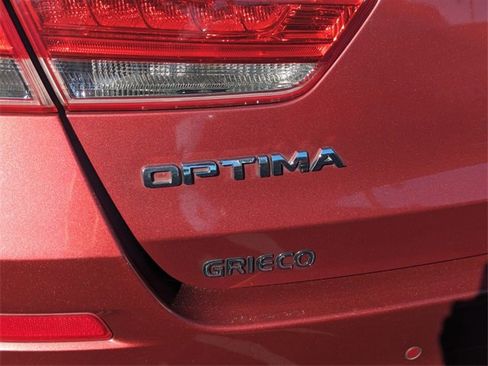 Used 2019 Kia Optima S image 10