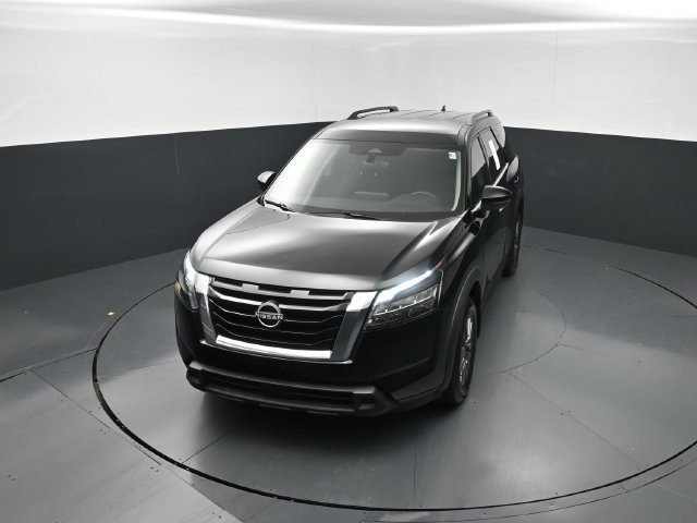 Used 2024 Nissan Pathfinder SV FWD image 24