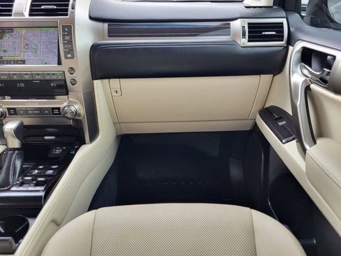 Used 2020 Lexus GX 460 Premium AWD/4WD image 26