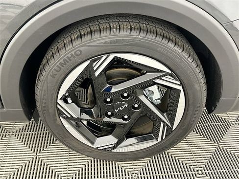 Used 2025 Kia K4 EX image 21