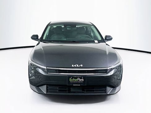 Used 2025 Kia K4 LXS image 2