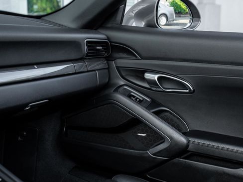 Used 2018 Porsche 911 Carrera 4S image 42