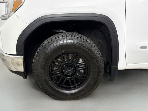 Used 2020 GMC Sierra 1500 SLE w/ SLE Value Package image 34