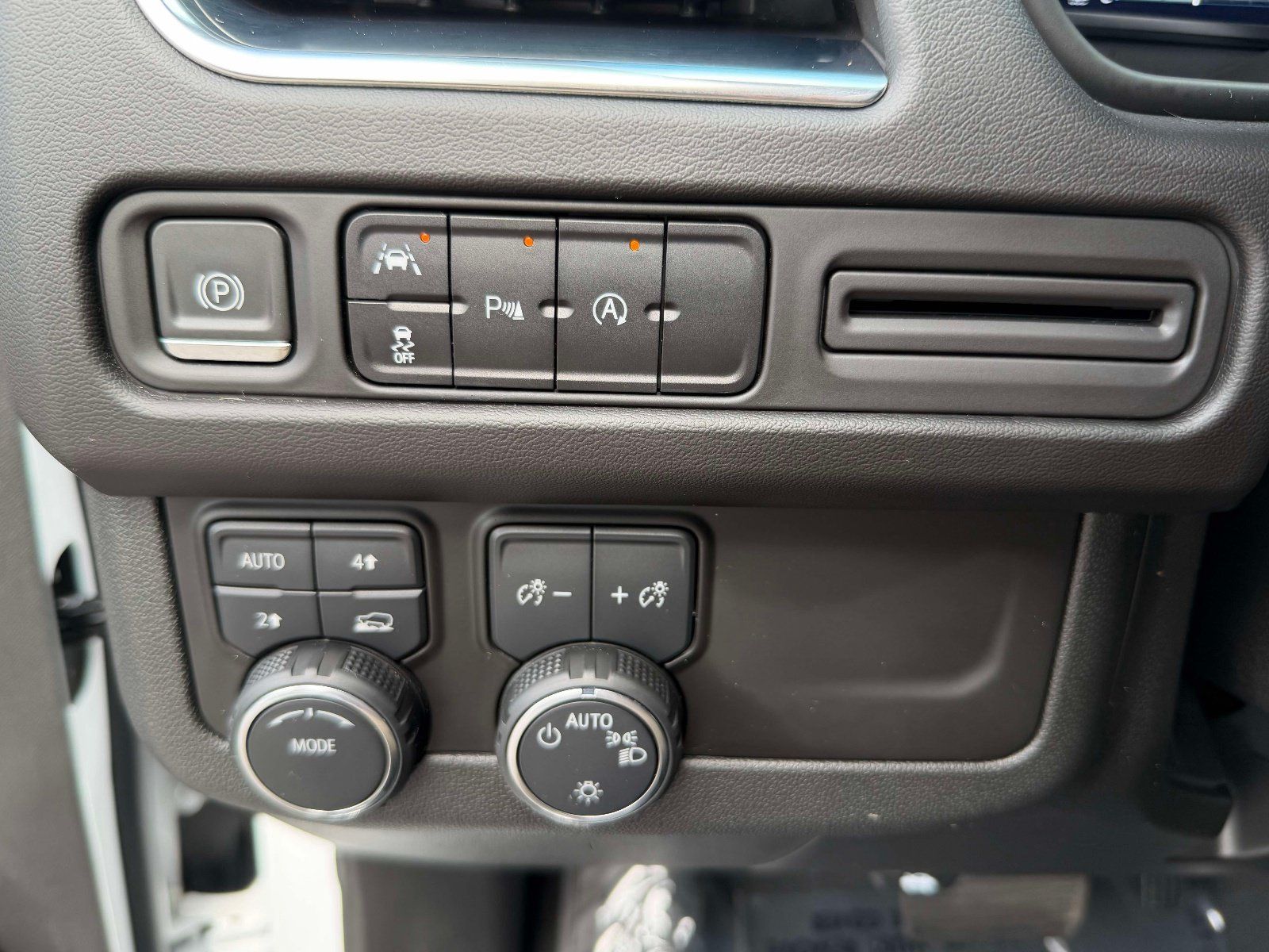 Used 2023 Chevrolet Tahoe RST AWD/4WD image 20