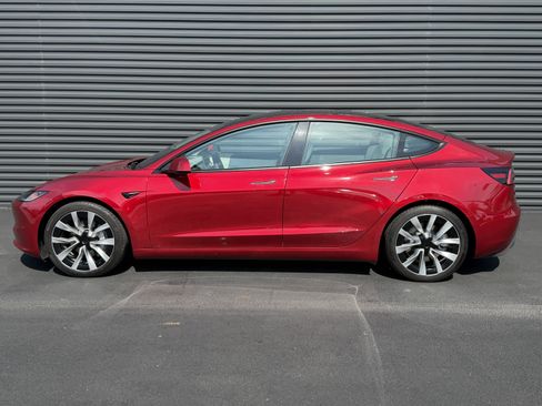 Used 2024 Tesla Model 3 Long Range AWD/4WD image 2