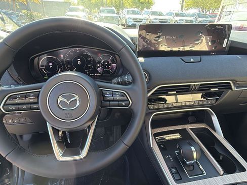 New 2026 MAZDA CX-90 Plug-In Hybrid w/ Preferred image 11