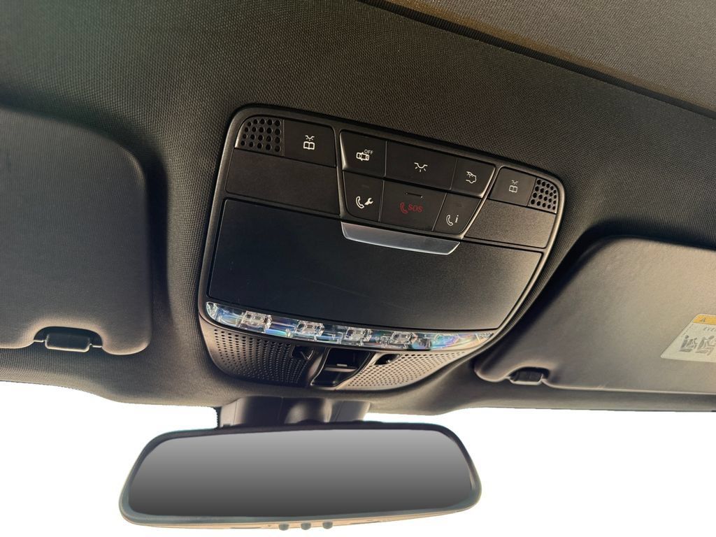 Used 2019 Mercedes-Benz GLC 300 4MATIC image 13