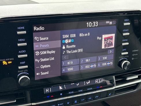 Used 2023 Toyota Sienna XLE image 19