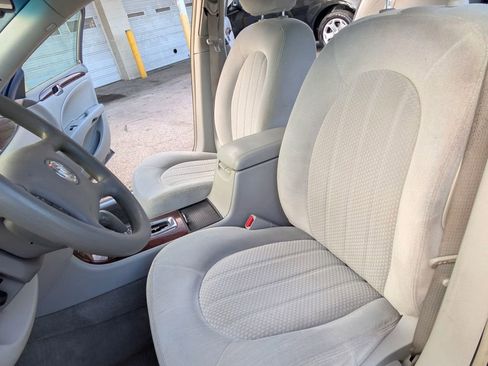 Used 2006 Buick Lucerne CX image 13